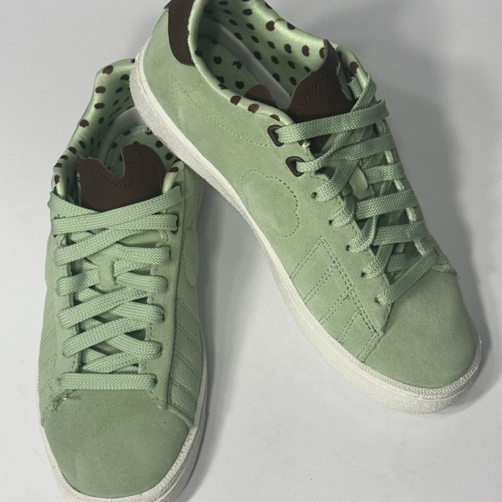 K-Swiss Green Sneakers like new without box - Picture 2 of 5